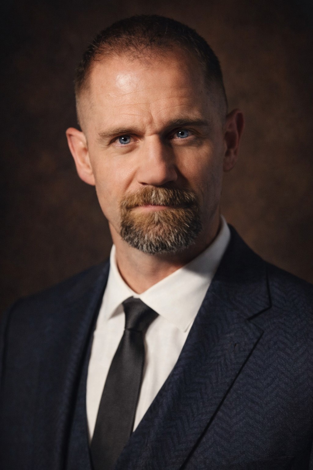 Author Gus Kazem